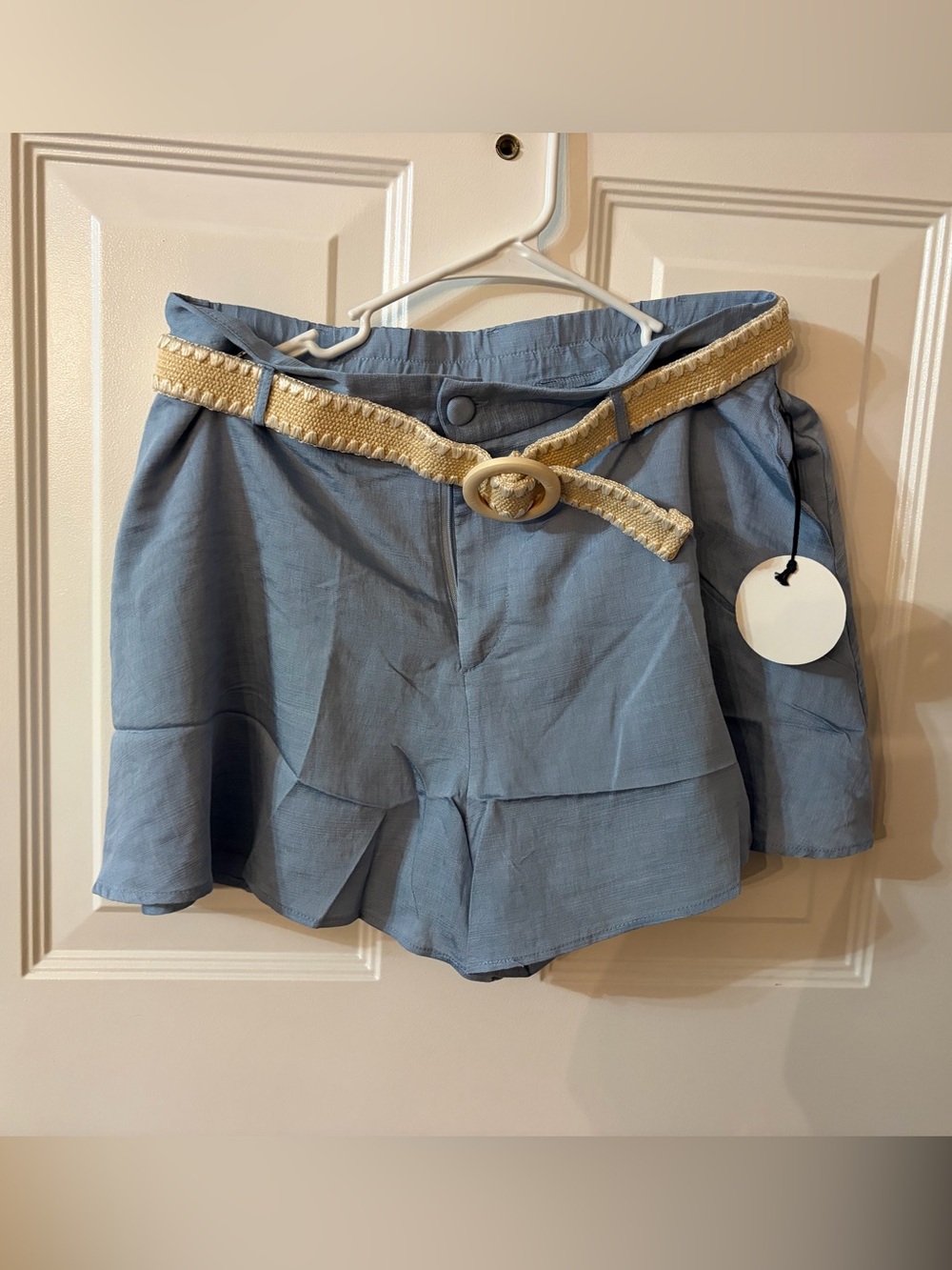 Light Blue Women's High-Waist Linen Shorts with Woven Belt